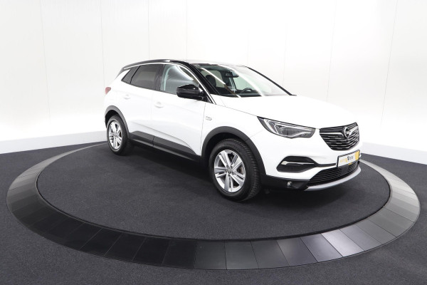 Opel Grandland X 130 Turbo AT8 Business Elegance | Trekhaak | Elektrische Kofferklep | Camera | Apple Carplay