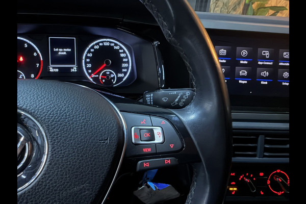 Volkswagen Polo 1.0 TSI Comfortline Garantie Carplay StoelVW PDC Adaptieve Cruise Navi Led Airco Rijklaar
