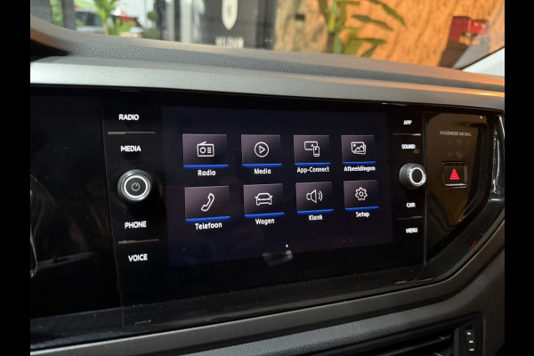 Volkswagen Polo 1.0 TSI Comfortline Garantie Carplay StoelVW PDC Adaptieve Cruise Navi Led Airco Rijklaar