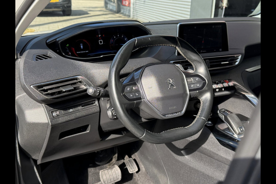 Peugeot 3008 1.2 PureTech Allure Pack AUTOMAAT - Navigatie / Apple Carplay I Airco I LED I DPC I Sport pakket I Dealer onderhouden