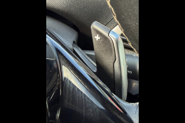 Peugeot 3008 1.2 PureTech Allure Pack AUTOMAAT - Navigatie / Apple Carplay I Airco I LED I DPC I Sport pakket I Dealer onderhouden