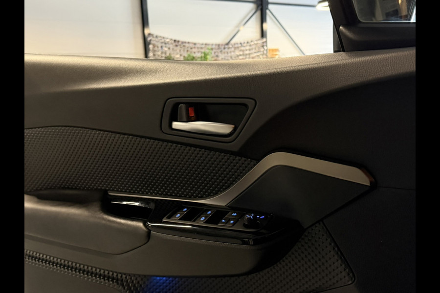 Toyota C-HR 1.2 Active | Cruise | Stoelverwarming | Navi | Clima | LED