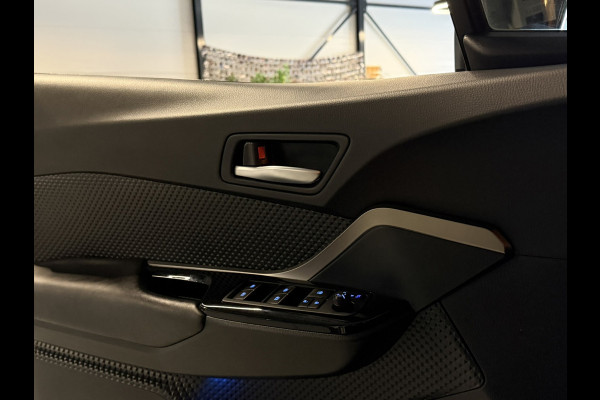 Toyota C-HR 1.2 Active | Cruise | Stoelverwarming | Navi | Clima | LED