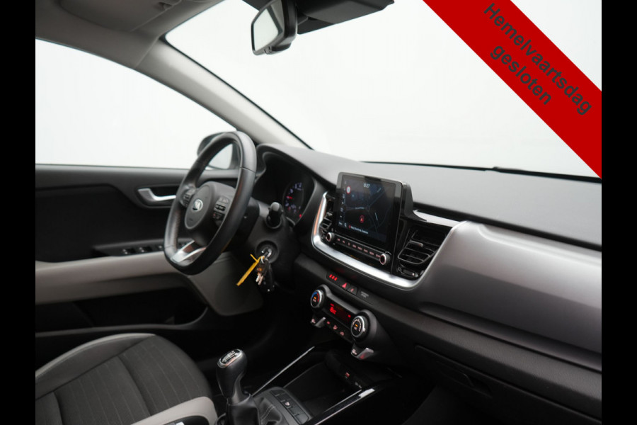 Kia Stonic 1.0 T-GDi Black Edition 99pk H6 | Trekhaak Afn. | Camera | Apple Carplay | Cruise Control | Lane Assist | Navigatie | DAB |