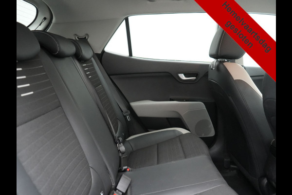 Kia Stonic 1.0 T-GDi Black Edition 99pk H6 | Trekhaak Afn. | Camera | Apple Carplay | Cruise Control | Lane Assist | Navigatie | DAB |