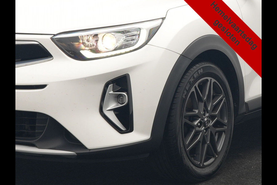 Kia Stonic 1.0 T-GDi Black Edition 99pk H6 | Trekhaak Afn. | Camera | Apple Carplay | Cruise Control | Lane Assist | Navigatie | DAB |
