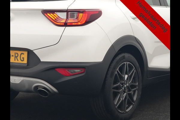 Kia Stonic 1.0 T-GDi Black Edition 99pk H6 | Trekhaak Afn. | Camera | Apple Carplay | Cruise Control | Lane Assist | Navigatie | DAB |