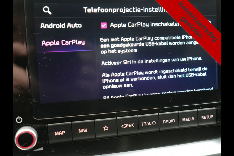 Kia Stonic 1.0 T-GDi Black Edition 99pk H6 | Trekhaak Afn. | Camera | Apple Carplay | Cruise Control | Lane Assist | Navigatie | DAB |