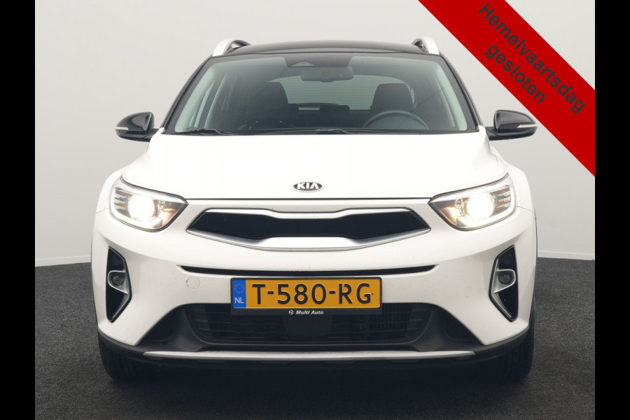 Kia Stonic 1.0 T-GDi Black Edition 99pk H6 | Trekhaak Afn. | Camera | Apple Carplay | Cruise Control | Lane Assist | Navigatie | DAB |