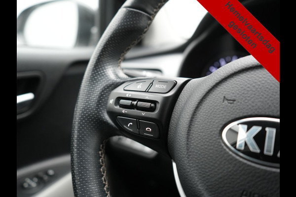 Kia Stonic 1.0 T-GDi Black Edition 99pk H6 | Trekhaak Afn. | Camera | Apple Carplay | Cruise Control | Lane Assist | Navigatie | DAB |