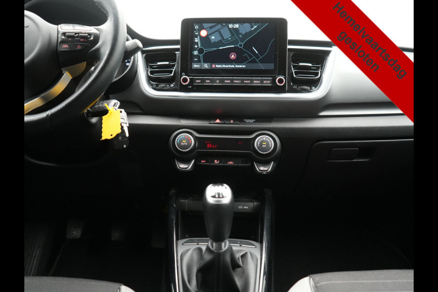 Kia Stonic 1.0 T-GDi Black Edition 99pk H6 | Trekhaak Afn. | Camera | Apple Carplay | Cruise Control | Lane Assist | Navigatie | DAB |