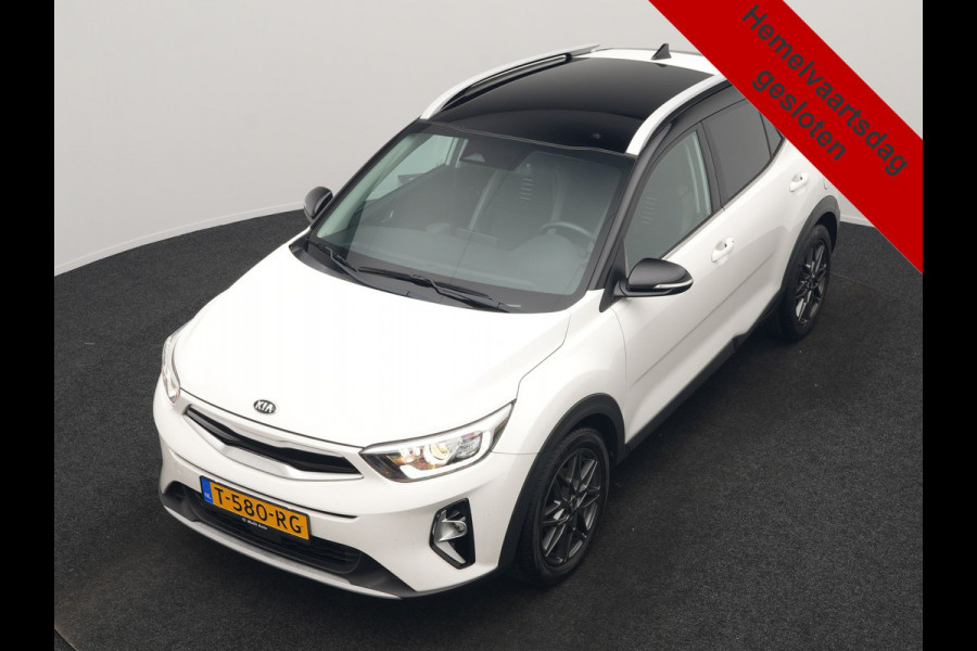 Kia Stonic 1.0 T-GDi Black Edition 99pk H6 | Trekhaak Afn. | Camera | Apple Carplay | Cruise Control | Lane Assist | Navigatie | DAB |