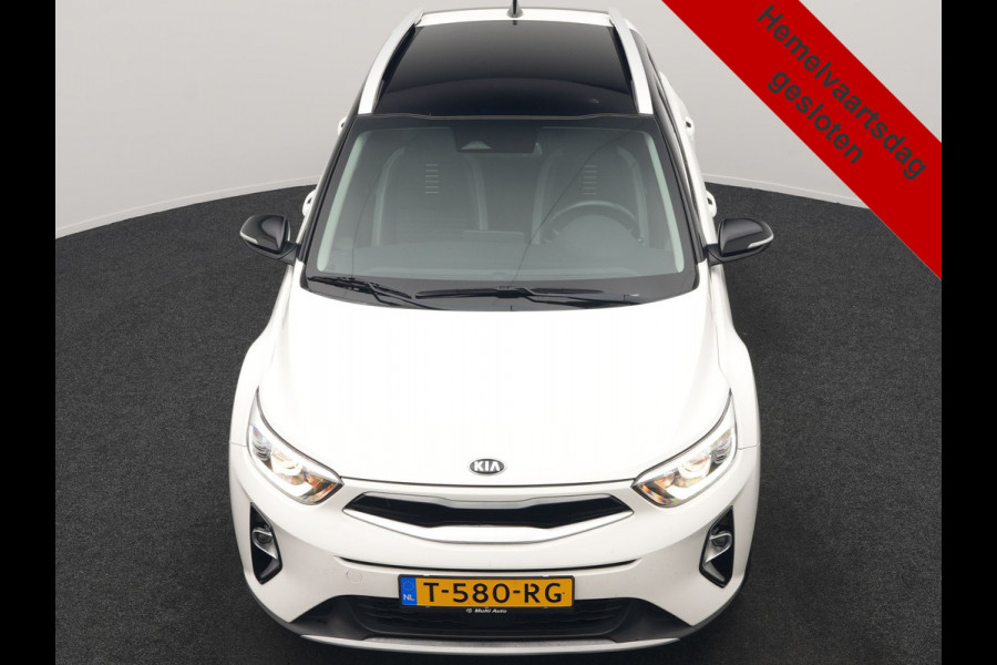 Kia Stonic 1.0 T-GDi Black Edition 99pk H6 | Trekhaak Afn. | Camera | Apple Carplay | Cruise Control | Lane Assist | Navigatie | DAB |