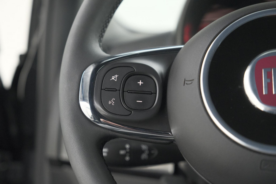 Fiat 500C 1.0 Hybrid Dolcevita | Apple Carplay | Parkeersensoren | Climate control