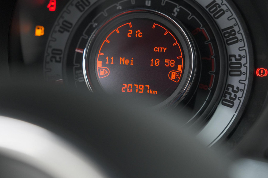 Fiat 500C 1.0 Hybrid Dolcevita | Apple Carplay | Parkeersensoren | Climate control