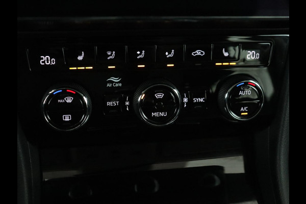 Škoda Superb 1.5 TSI Style | Panoramadak | Leder | Stoelverwarming | Carplay | Bi-Xenon | Navigatie | Canton Sound | Side Assist | Park Assist | Memory | Cruise control | Climate control