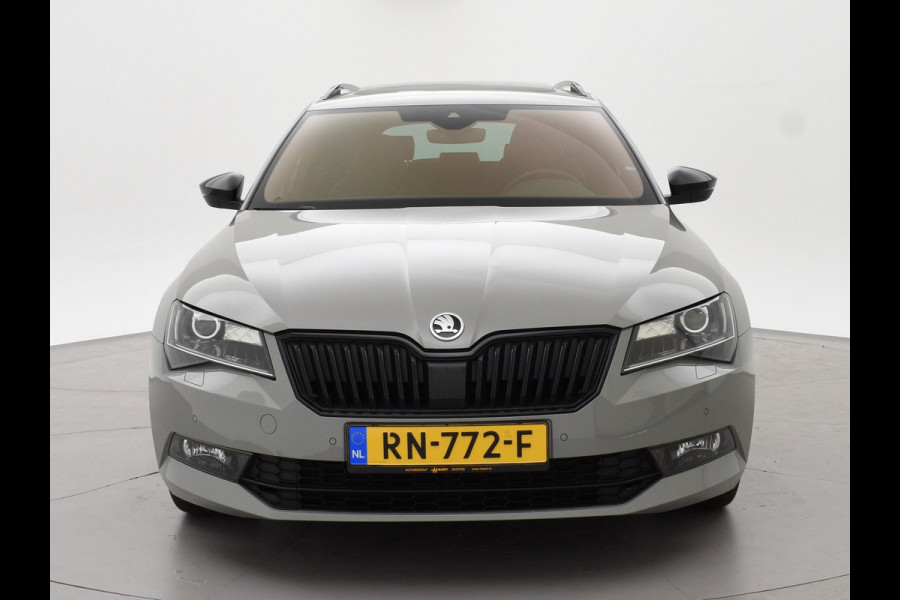 Škoda Superb Combi 1.4 TSI ACT 150 PK SPORTLINE DSG AUT. *STEEL GREY* + WEGKL. TREKHAAK | PANORAMA | 19 INCH | CANTON | ADAPTIVE CRUISE | ALCANTARA