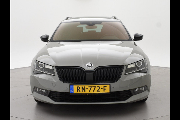 Škoda Superb Combi 1.4 TSI ACT 150 PK SPORTLINE DSG AUT. *STEEL GREY* + WEGKL. TREKHAAK | PANORAMA | 19 INCH | CANTON | ADAPTIVE CRUISE | ALCANTARA