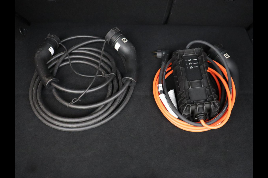 Peugeot 308 1.6 Plug-in Hybrid 180 Active Pack Business | SOH 95,4% | Carplay | Full LED | Cruise control | Parkeerhulp | Climate control | Digital Cockpit | PHEV