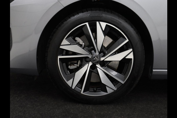 Peugeot 308 1.6 Plug-in Hybrid 180 Active Pack Business | SOH 95,4% | Carplay | Full LED | Cruise control | Parkeerhulp | Climate control | Digital Cockpit | PHEV