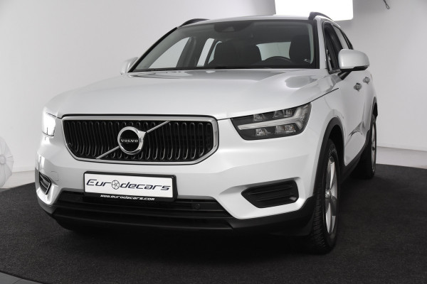 Volvo XC40 1.5 T2 Momentum *1ste Eigenaar*Navigatie*Camera*Carplay*