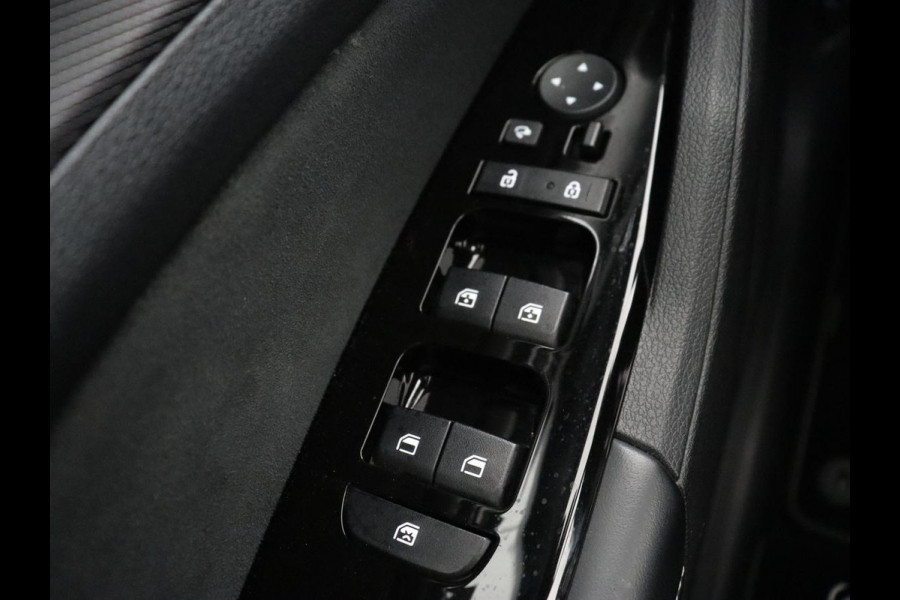 Kia Sportage 1.6 T-GDi Plug-in Hybrid AWD GT-PlusLine | SOH 96,9 | Panoramadak | Stoelventilatie | 360 Camera | Adaptive cruise | Leder/Alcantara | Matrix LED | Achterbankverwarming | Keyless | PHEV