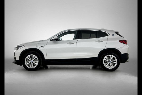 BMW X2 xDrive25e Exe. Plug-In Hybrid CAMERA | EL. BED. ACHTERKLEP | PRIVACY-GLASS