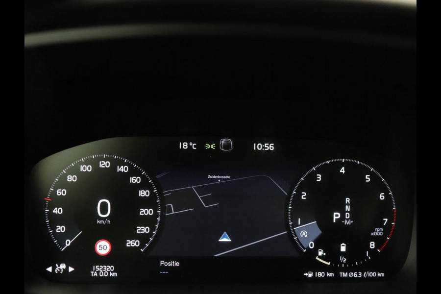 Volvo V60 2.0 B3 Momentum | Trekhaak | Stoelverwarming | Adaptive cruise | Carplay | Stuurverwarming | Full LED | Digital Cockpit | Parkeerhulp | 17'' | Bluetooth | Climate control