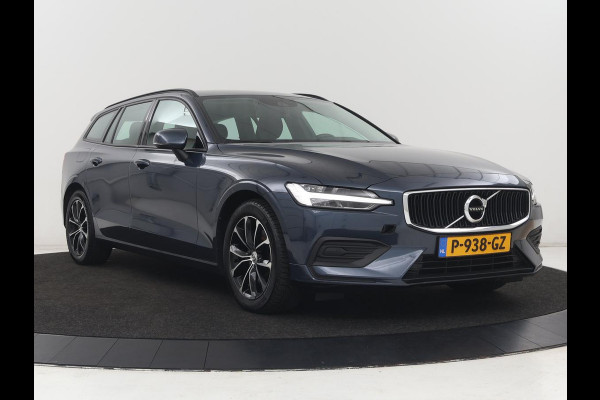 Volvo V60 2.0 B3 Momentum | Trekhaak | Stoelverwarming | Adaptive cruise | Carplay | Stuurverwarming | Full LED | Digital Cockpit | Parkeerhulp | 17'' | Bluetooth | Climate control
