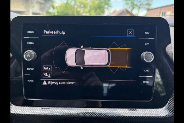 Volkswagen T-Cross TSI 115PK LIFE EDITION CARPLAY/ACC/PDC/NAVI fabrieksgarantie
