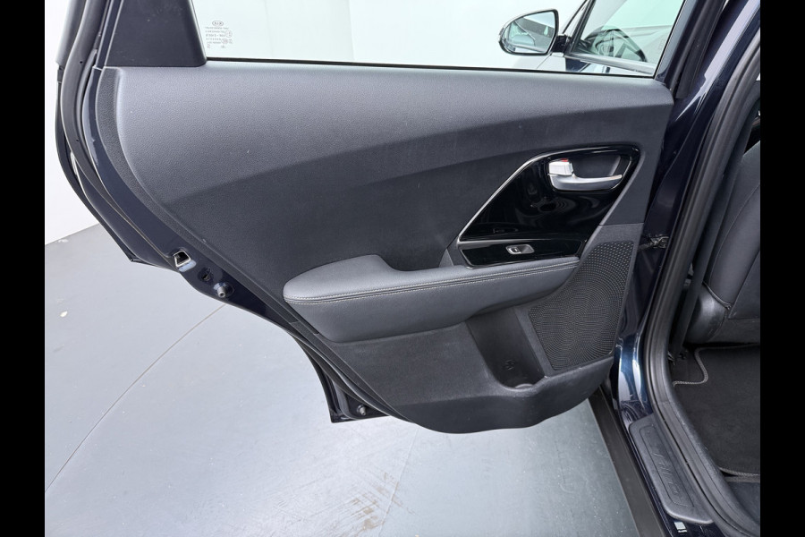 Kia Niro 1.6 GDi Hybrid DynamicLine - Cruise Control - Lichtmetalen Velgen - Navigatie - Climate Control - Apple/Android Carplay - Virena Zekerheidspakket €895