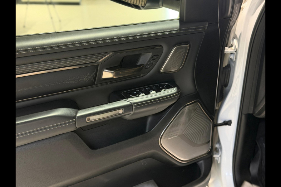 Dodge Ram 1500 5.7 V8 4x4 Crew Cab Limited|Pano|Head-Up|Camera|Harman/Cardon|Split-Tailgate|LPG|Luchtvering|Onderbouw