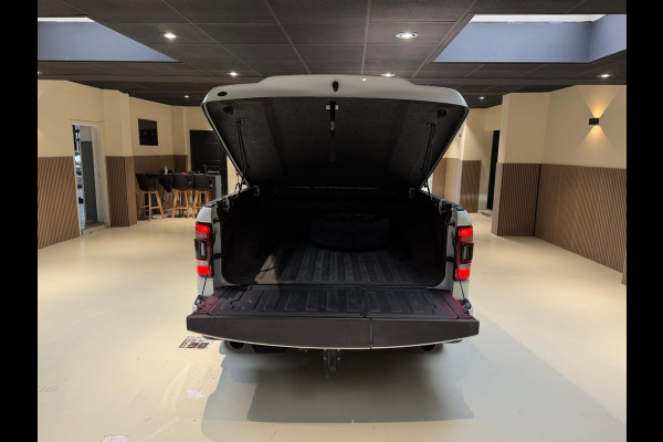 Dodge Ram 1500 5.7 V8 4x4 Crew Cab Limited|Pano|Head-Up|Camera|Harman/Cardon|Split-Tailgate|LPG|Luchtvering|Onderbouw