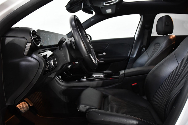 Mercedes-Benz A-Klasse 250 Sport, Pano, Applecarplay
