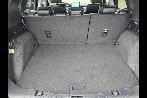 Ford Kuga 2.5 PHEV Titanium X Wegklapbare trekhaak | 1.500 kg trekvermogen | Camera v+a | Half leder | Lane assist | Winterpack etc.