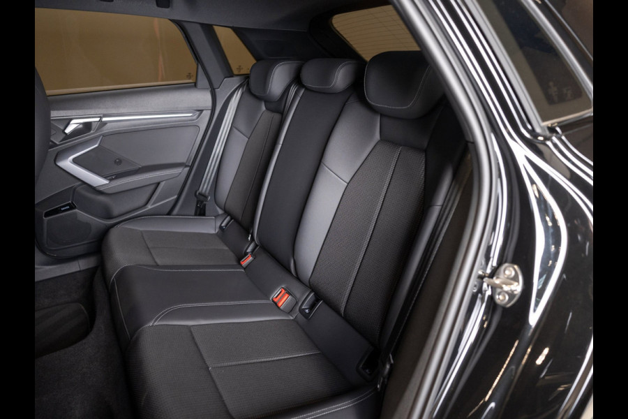 Audi A3 Sportback 35 TFSI S-Line edition / 150pk / Panorama dak / Sonos / Achteruitrij camera /