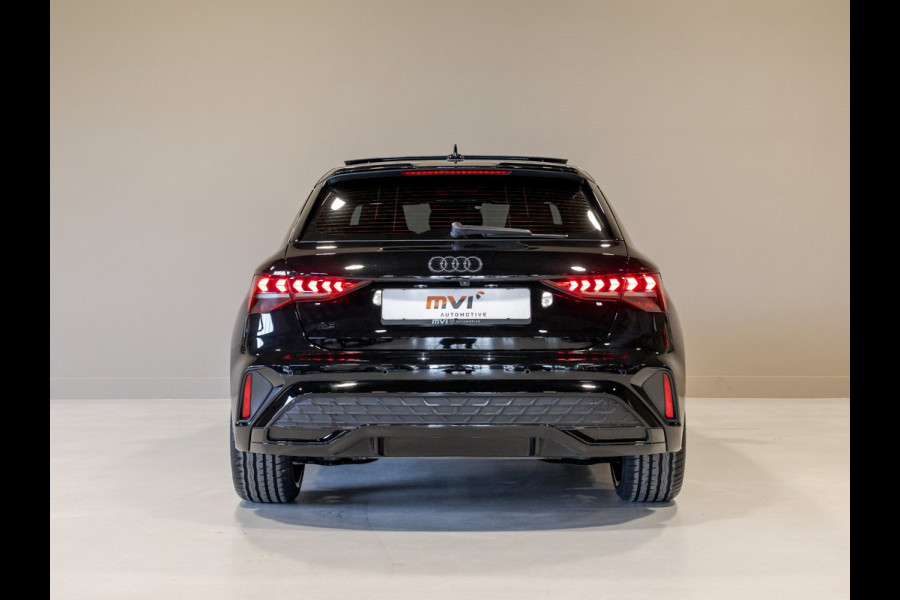 Audi A3 Sportback 35 TFSI S-Line edition / 150pk / Panorama dak / Sonos / Achteruitrij camera /