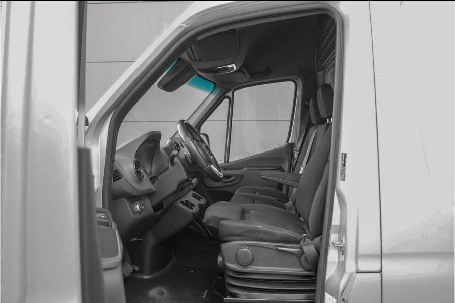 Mercedes-Benz Sprinter 314 2.2 CDI L2H2 Automaat LED Navi 18" Trekhaak