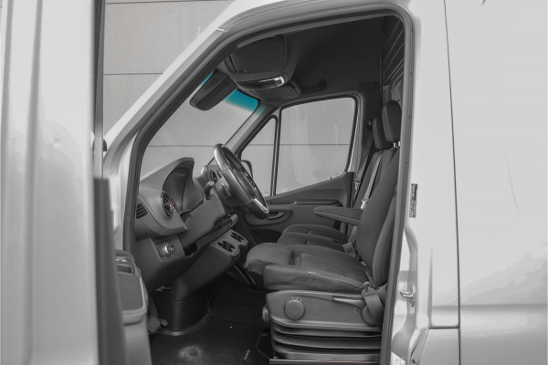 Mercedes-Benz Sprinter 314 2.2 CDI L2H2 Automaat LED Navi 18" Trekhaak