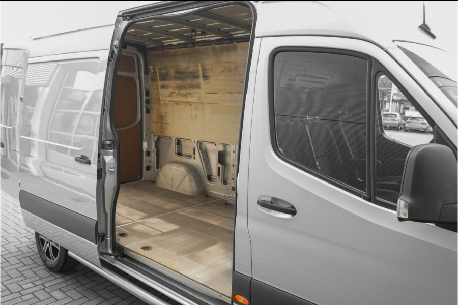 Mercedes-Benz Sprinter 314 2.2 CDI L2H2 Automaat LED Navi 18" Trekhaak