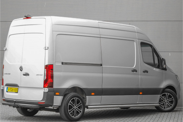 Mercedes-Benz Sprinter 314 2.2 CDI L2H2 Automaat LED Navi 18" Trekhaak