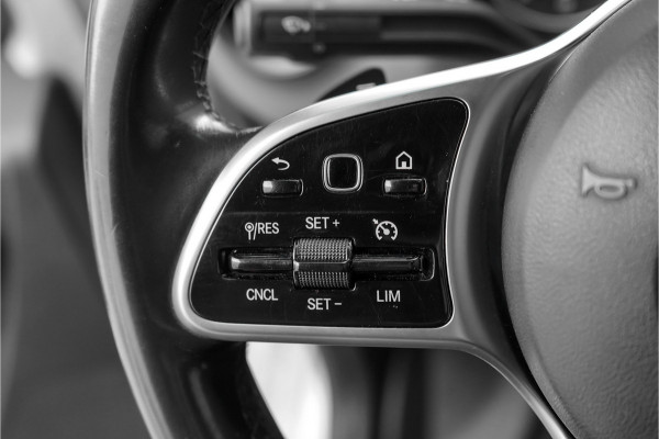 Mercedes-Benz Sprinter 314 2.2 CDI L2H2 Automaat LED Navi 18" Trekhaak