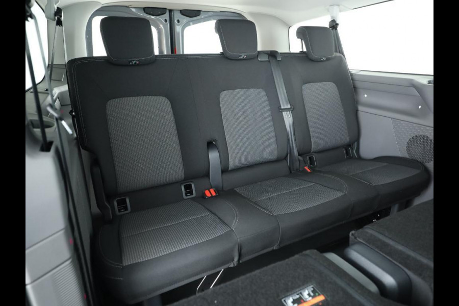 Volkswagen e-Transporter Caravelle 34 L2H1 64 kWh 218PK | 9 PERSOONS | Navigatie | 2 schuifdeuren | Wordt verwacht