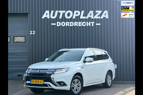 Mitsubishi Outlander 2.4 PHEV Pure TREKHAAK |APPLE CARPLAY |