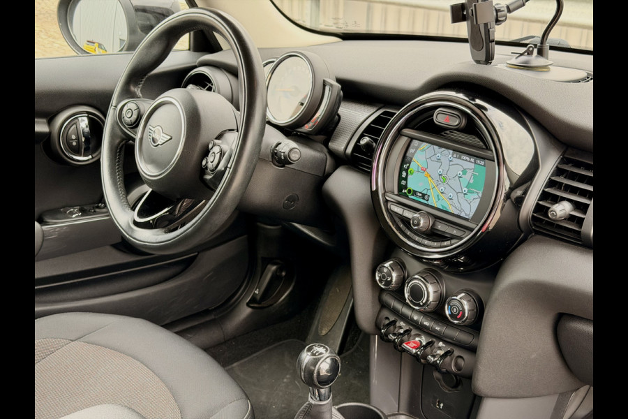MINI Mini 1.5 Cooper 136pk | Cruise Control | NAVI | 15" LMV