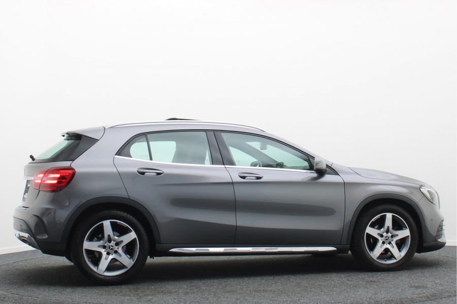 Mercedes-Benz GLA 200 Premium Plus AMG Panoramadak, Navigatie, Stoelverwarming, Cruise, 18"