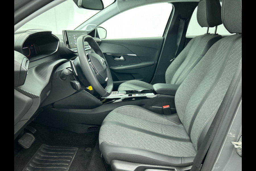 Peugeot 208 1.2 Hybrid 100PK Automaat Allure | Navigatie Apple Carplay/Android Auto Airco Camera Parkeer sensoren Cruise Control Led Lichtmetalen Velgen