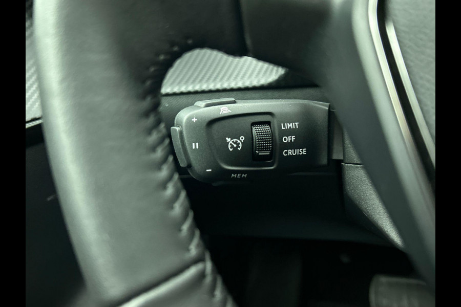 Peugeot 208 1.2 Hybrid 100PK Automaat Allure | Navigatie Apple Carplay/Android Auto Airco Camera Parkeer sensoren Cruise Control Led Lichtmetalen Velgen