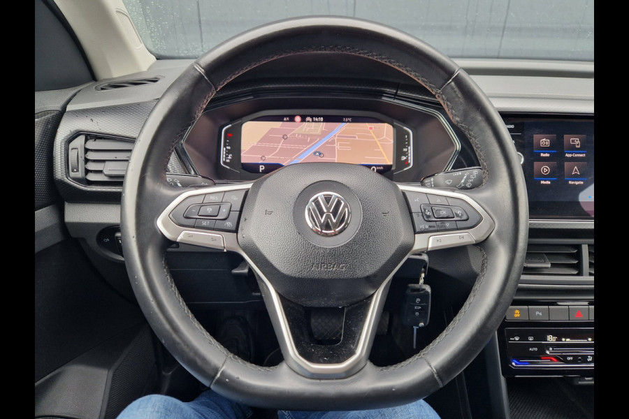 Volkswagen T-Cross 1.0 TSI DSG 110PK /Virtual /ACC /Trekhaak