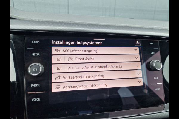 Volkswagen T-Cross 1.0 TSI DSG 110PK /Virtual /ACC /Trekhaak